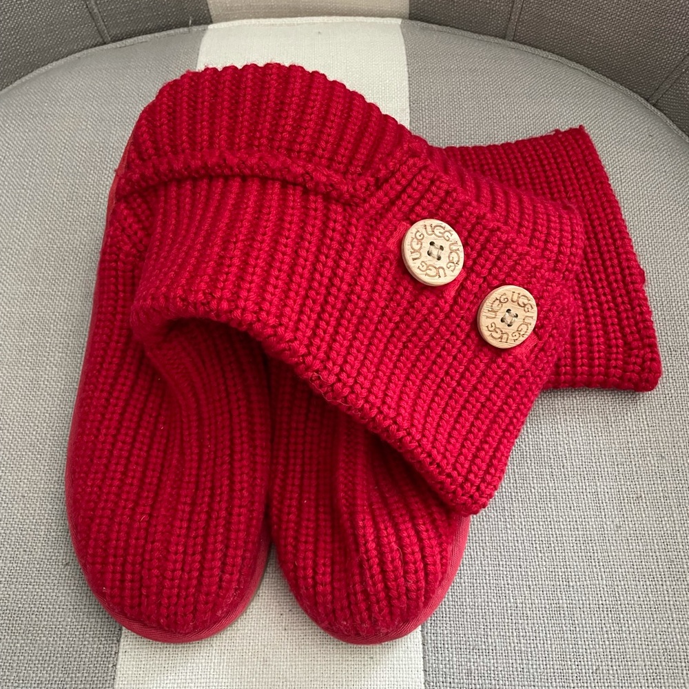 Girls size 4 Knit UGG Boots - Picture 4 of 6